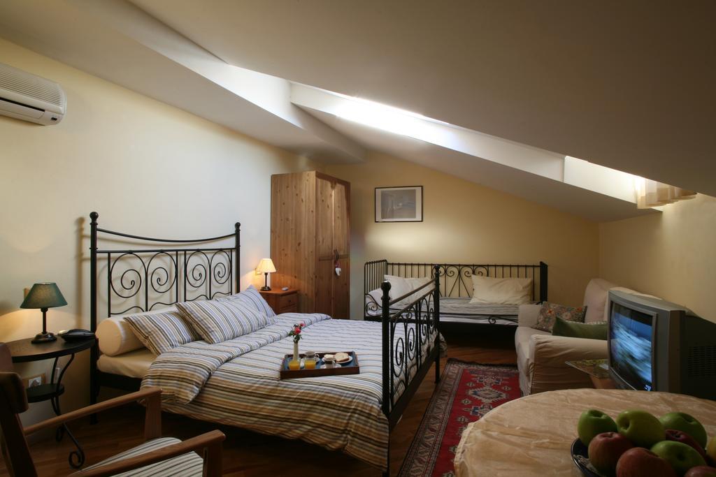 Casale Dell'Orso Villa Pistoia Room photo